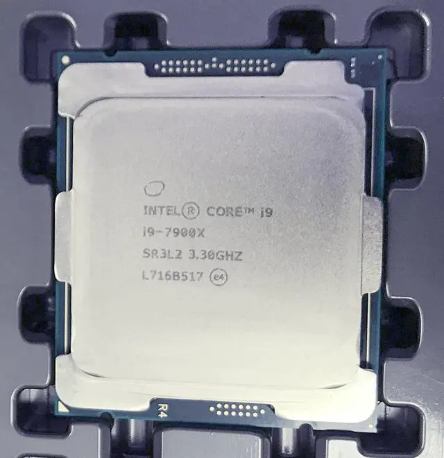 Alt view image 6 of 6 - Intel OEM Core i9-7900X Processor 10 Cores, 13.75M Cache, up to 4.3 GHz