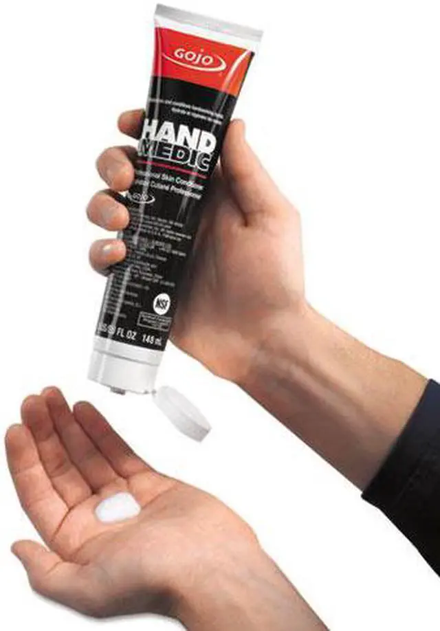 Alt view image 6 of 8 - Gojo 8150-12 5 Oz. Tub Hand Medic