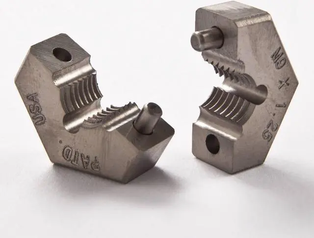 Main image of STEELMAN 60761 M9-1.25 Metric Split Die Thread Chaser