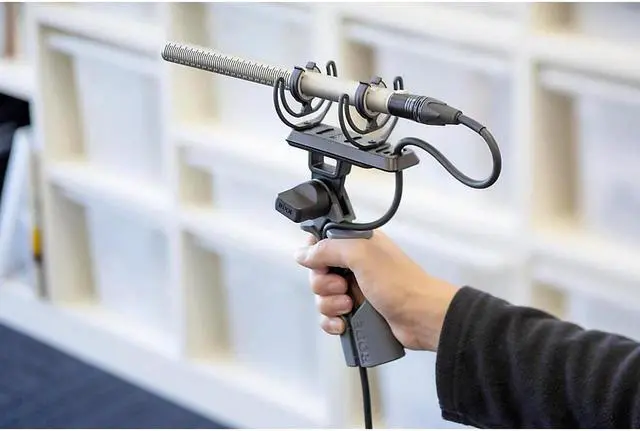 Alt view image 8 of 11 - Rode PG2-R Pistol Grip Shockmount Black