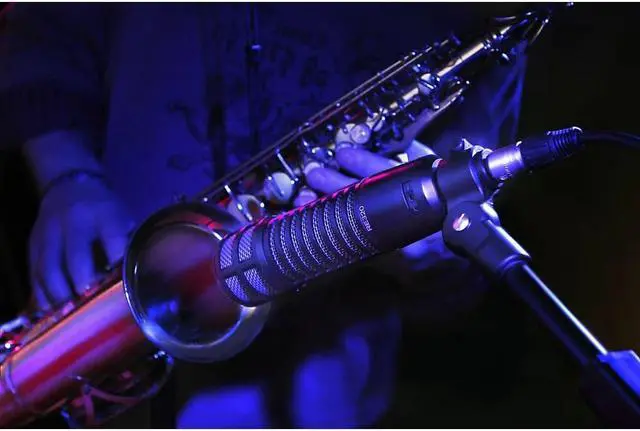 Alt view image 10 of 12 - Electro-Voice RE320 Dynamic Variable-D Microphone