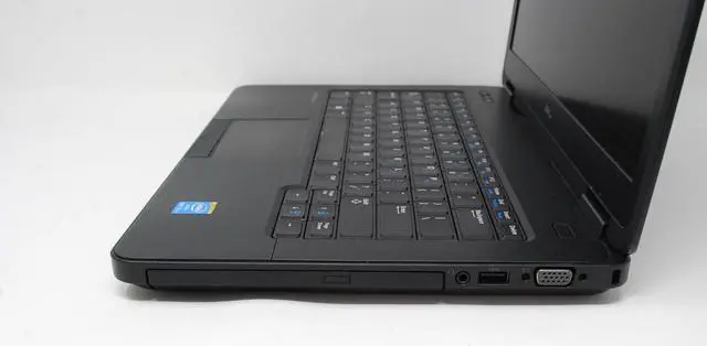 Alt view image 7 of 8 - Dell Latitude E5440, Intel Core i5-4300U (1.9GHz), 4 GB RAM, Intel 180GB SSD