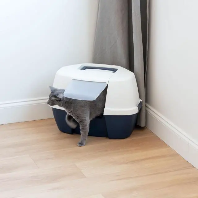 Alt view image 2 of 5 - IRIS Large Hooded Corner Litter Box with Scoop, Navy