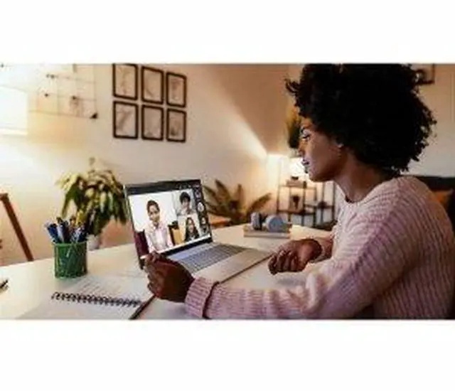 Alt view image 2 of 2 - Lenovo IdeaPad Slim 3 15.6" Intel Core 5 120U 8GB Memory 256 GB SSD Windows 11 Home 83E6002EUS