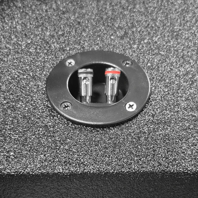 Alt view image 5 of 5 - QPower 2hole 8 Ported GMChevy 20072018 High Trans Double Cab