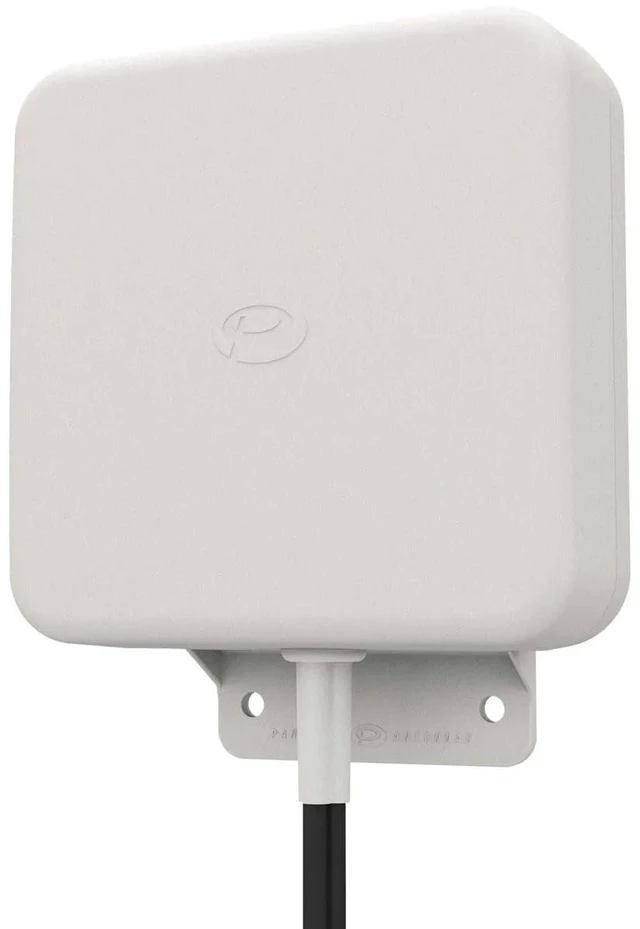 Alt view image 2 of 2 - Panorama Antennas 4x4 MiMo Omnidirectional Wall / Mast Antenna - 698-960/1710-4900MHz - White - Wall Mount, Mast - Omni-directional