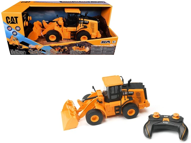 Main image of DieCast Masters Radio Control CAT Caterpillar 950M Wheel Loader Yellow Construction RC Series 124 Model by Diecast Masters