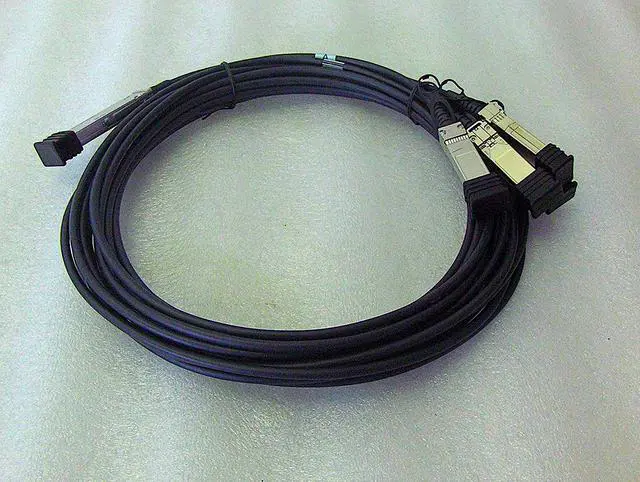 Alt view image 3 of 3 - HPE JG330A Network Splitter Cable