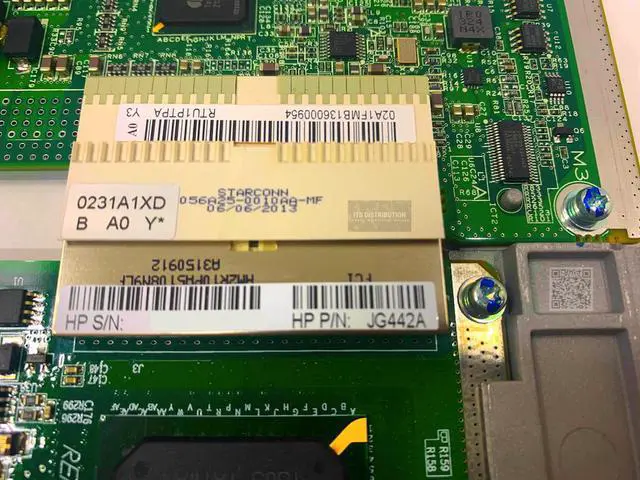 Alt view image 2 of 2 - HP MSR 4-Port Enhanced Sync/Async Serial HMIM Router Module MSR4000 (JG442A)