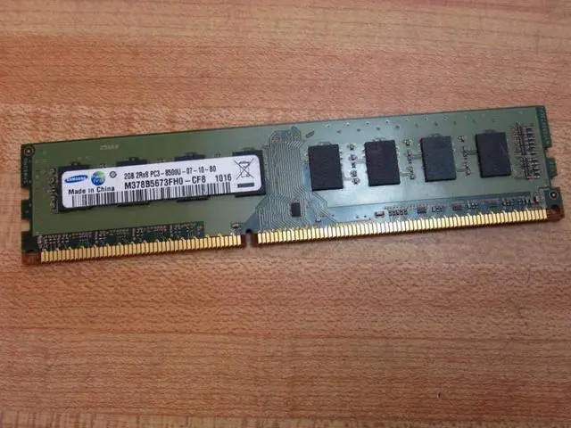 Alt view image 3 of 12 - Samsung M378b5673fh0-Cf8  Memory Module-M378b5673fh0-Cf8
