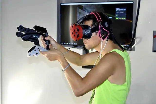 Alt view image 3 of 7 - BeswinVR VR Game controller Case for Vive 1.0 Vive Pro 2.0 Controller (Controller Not Included)