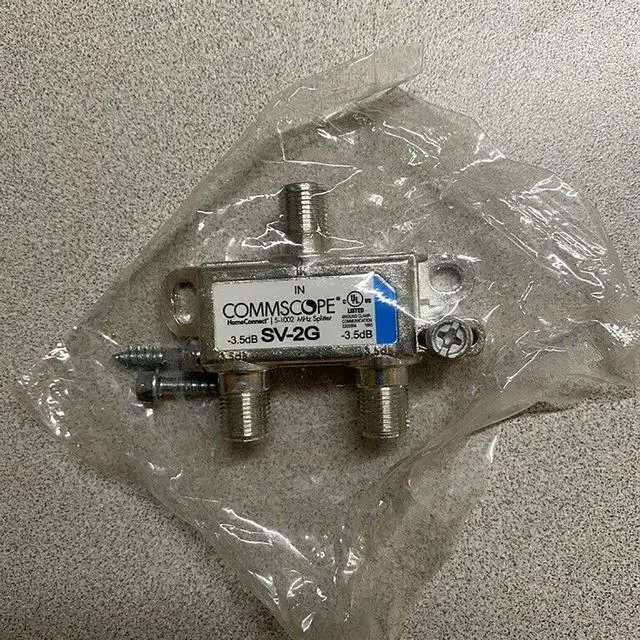 Alt view image 4 of 5 - Commscope SV-2G 2-way Coaxial Splitter 5-1000mhz