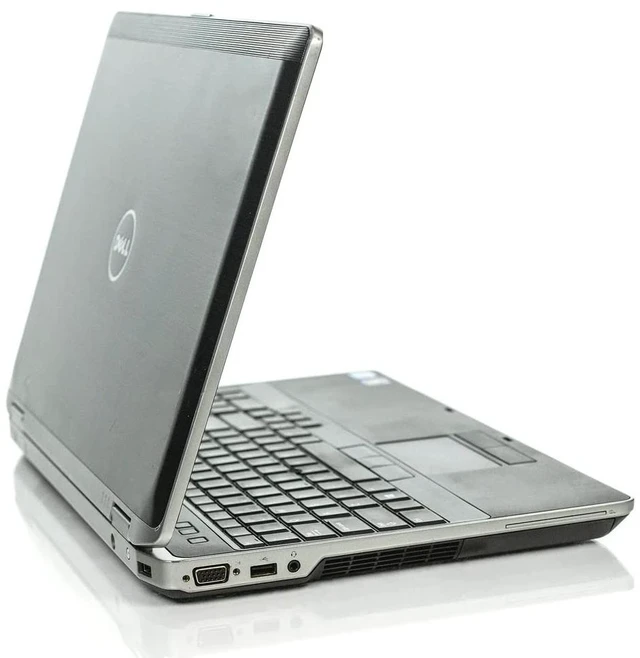 Alt view image 4 of 4 - Dell Latitude E6530 15.6" Laptop i7-9850H RTX 3000 32GB 1TB SSD Windows 11 Pro