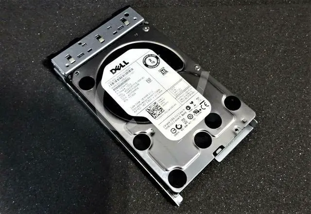 Main image of Dell 2G4HM 02G4HM 2TB 7.2K 3G 3.5" SATA Hard Drive WD2003FYYS-18W0B0 WITH C-TRAY