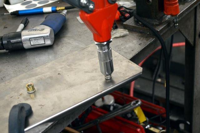 Alt view image 6 of 8 - Astro Pneumatic 1426 1/4-Inch Heavy-Duty Hand Riveter