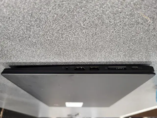 Alt view image 4 of 4 - Refurbished (Fair) - Lenovo ThinkPad X1 Carbon 8th Gen 14" Ultrabook Intel i5-10310U 16 GB LPDDR3 256 GB SSD Windows 11 Pro