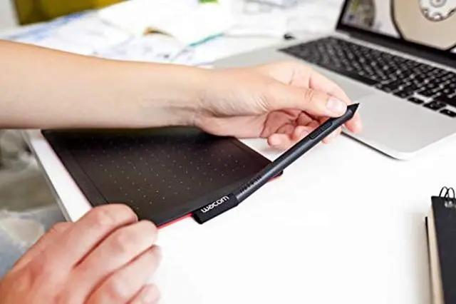 Alt view image 4 of 5 - Wacom CTL472K1A One by Wacom Graphic Drawing Tablet for Beginners, Small (CTL472K1A)