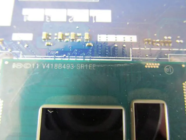 Alt view image 5 of 8 - P9C43 - System Board Core i5 2.0GHz (i5-4310U) W/CPU Latitude E7440