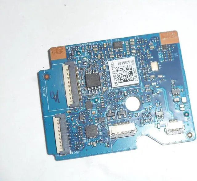 Alt view image 10 of 11 - Dell Precision 7510  i7-6820HQ Quad Core 2.70 GHz 16GB 512 GB NVMe 15.6" Laptop Condition: Good