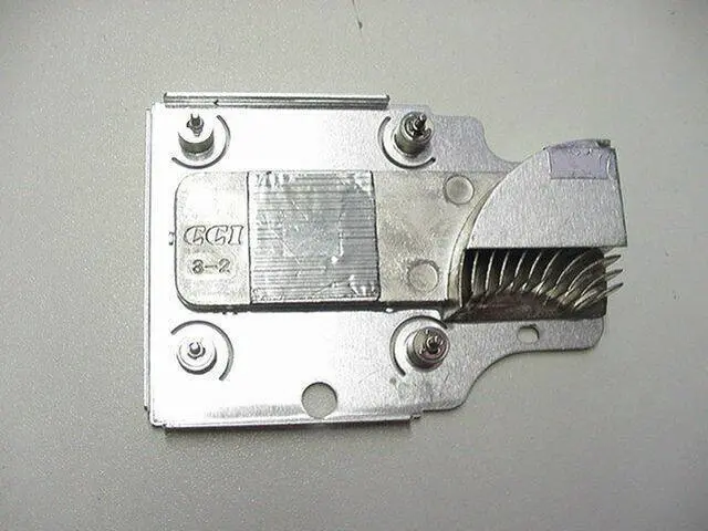 Alt view image 2 of 2 - Dell OEM Latitude C610 Inspiron 4100 PIII CPU Heatsink