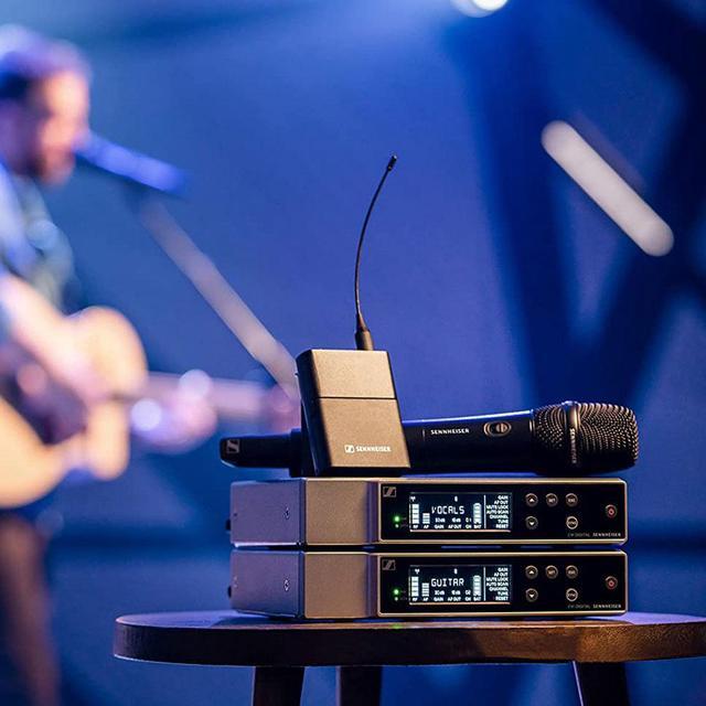 Alt view image 5 of 13 - Sennheiser EW-D ME2/835-S SET Digital Wireless Combo Microphone System (R4-9: 552 to 607 MHz)