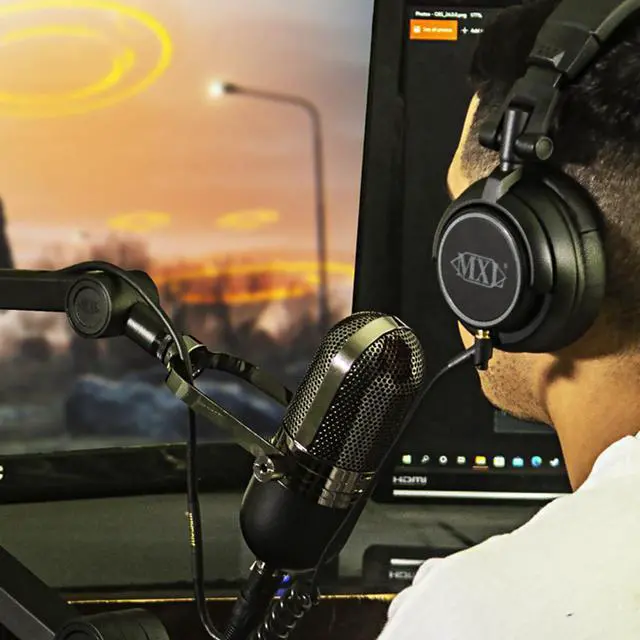 Alt view image 5 of 7 - MXL HX9 Over-ear Studio Pro Headphone