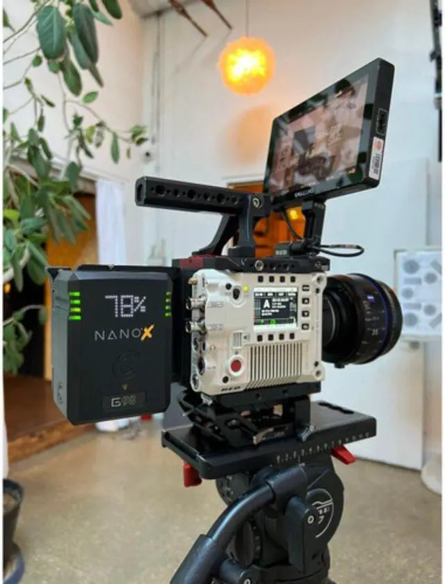 Alt view image 7 of 11 - Core SWX NANOX G150 Micro 150Wh Li-Ion Battery (Gold Mount)