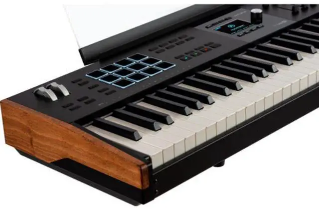 Alt view image 5 of 7 - Arturia KeyLab 88 mk3 88-Key Hammer-Action Universal MIDI Controller (Black)