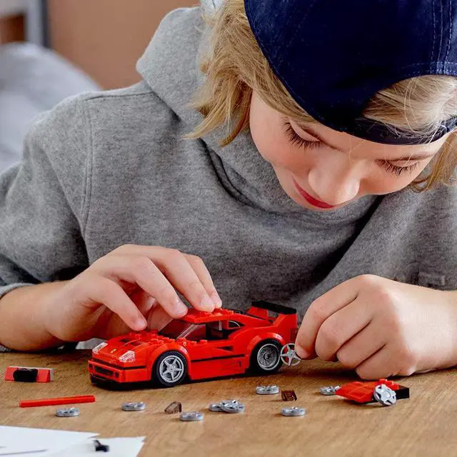 Alt view image 8 of 20 - Ferrari F40 Competizone