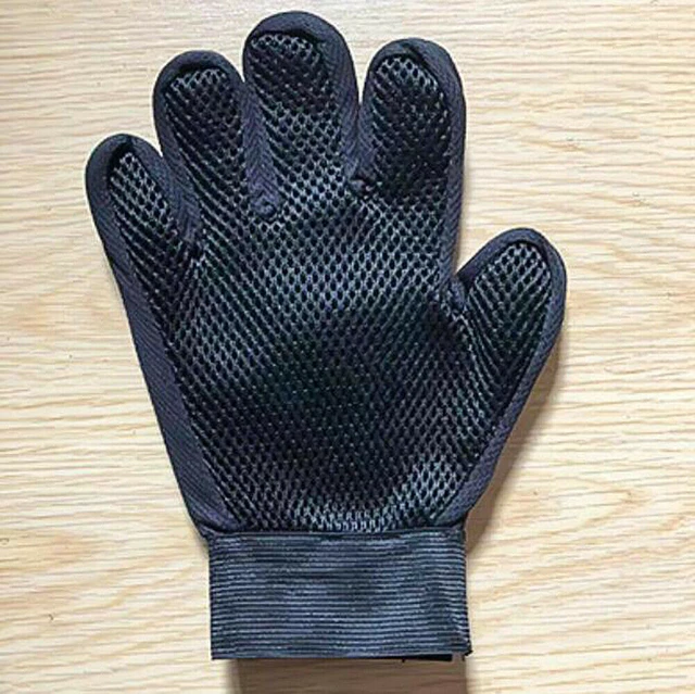 Alt view image 6 of 7 - Pet Dog Cat Deshedding Brush Grooming Glove Massage Hair Fur Removal(2 Pairs)