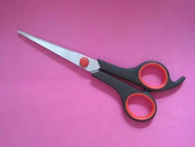 Alt view image 4 of 6 - Magik Professional Hair Cutting Scissors Shear Thinning Set Kit + Free Gift Comb