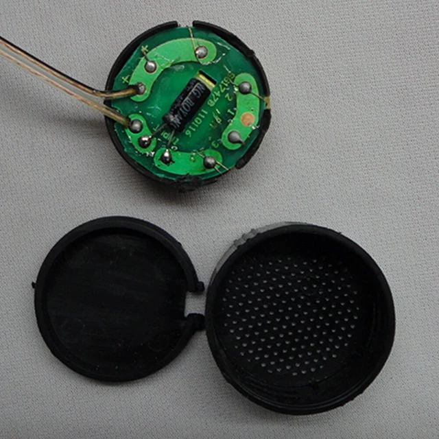 Alt view image 2 of 3 - US 2 Pack 600W Super High Frequency Mini Car Dome Tweeters Built-In Crossovers