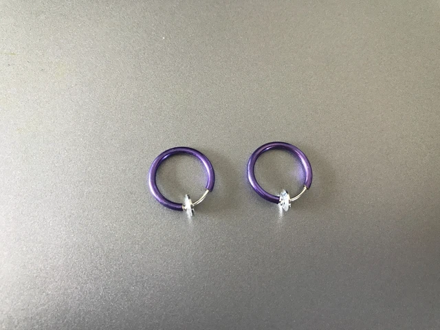 Alt view image 2 of 6 - Clip-On Spring Action Non-Piercing Fake Septum Lip Cartilage Nose Tragus Ring bangongzhuodixia bihuan 1dui shenzise