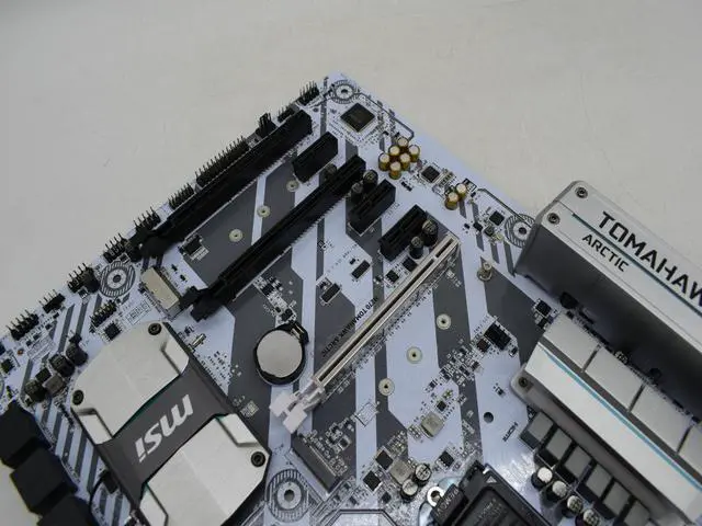 Alt view image 8 of 12 - MSI H270 TOMAHAWK ARCTIC LGA 1151 Intel H270 HDMI USB 3.1 ATX Motherboards - Intel