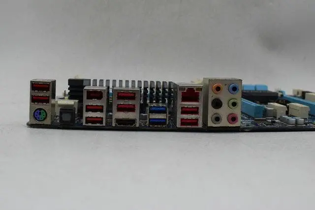 Alt view image 8 of 8 - Gigabyte GA-Z68XP-UD3 ATX Motherboard - LGA1155 Socket - Intel Z68 - HDMI, SATA 6 Gbps - USB 3.0 - DDR3 SDRAM