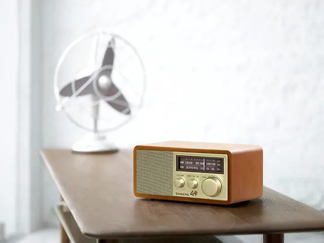 Alt view image 4 of 8 - Sangean WR-11SE AM/FM Table Top Radio 40th Anniversary Edition