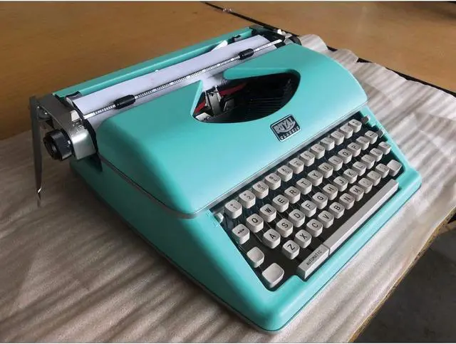 Alt view image 2 of 16 - Royal 79101t Classic Manual Typewriter (Mint Green)