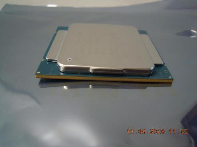 Alt view image 6 of 8 - Intel Core i7-5960X - Core i7 4th Gen Haswell-E 8-Core 3.0 GHz LGA 2011-v3 140W Desktop Processor - BX80648I75960X