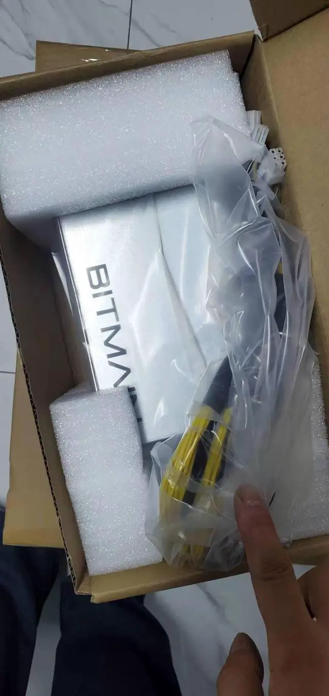 Alt view image 3 of 5 - APW3++ APW7 1800W Server Power Supply Mining PSU For Bitmain Antminer 12V 10x PCI-E 6 Pin Mining GPU