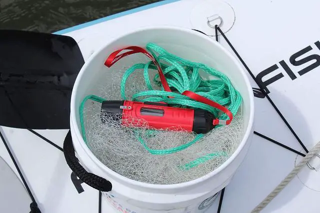 Alt view image 4 of 6 - Good Product Outlet DT1H Handheld Depth Finder with Temperature, 300 Feet