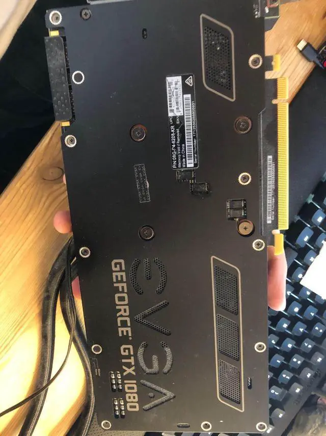 Alt view image 3 of 4 - EVGA GeForce GTX 1080 FTW HYBRID GAMING, 08G-P4-6288-KR, 8GB GDDR5X, RGB LED, All-In-One Watercooling with 10CM FAN, 10 Power Phases, Double BIOS, DX12 OSD Support (PXOC)