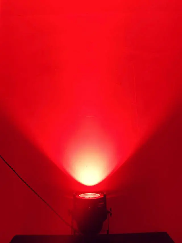 Alt view image 2 of 5 - par 200 W COB RGBWA UV 5in1/RGBW 4in1/rvb 3in1/blanc froid chaud  UV Par Par64  projecteur lumière dj