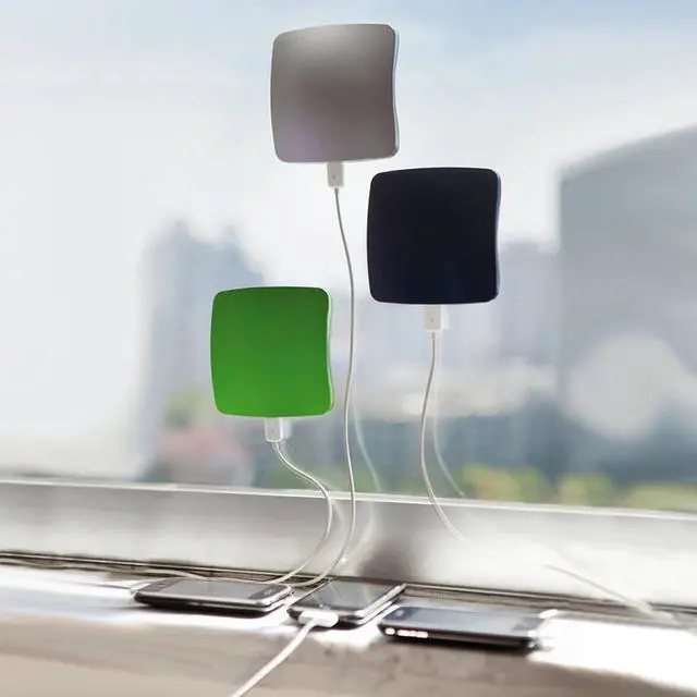 Main image of Charger Portable USB Charger 1800/2600/5200mAh Power Bank Car Window Square Sucker Style Charger External battery