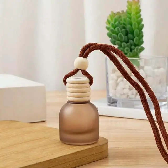 Main image of 11ml Car Hanging Glass Aromatherapy Pendant Diffuser