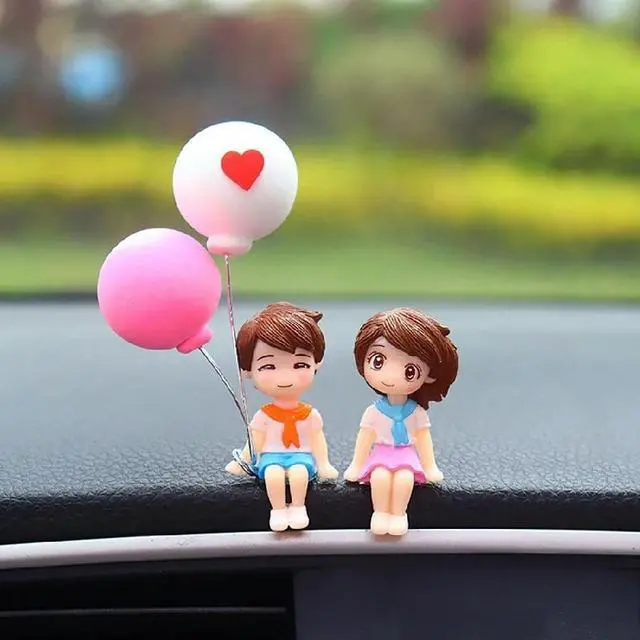 Main image of Romantic Couple Car Dashboard Figurines Ornament
