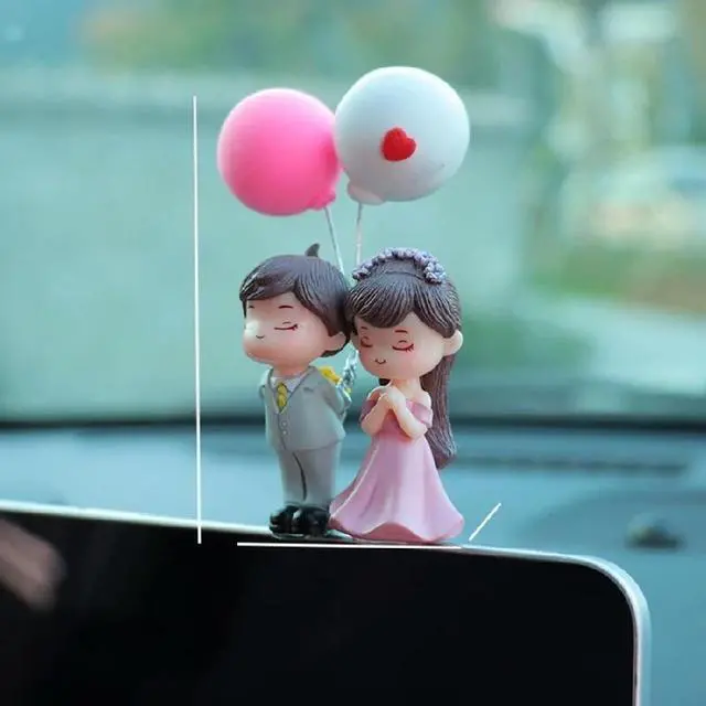 Main image of Romantic Couple Car Dashboard Ornament