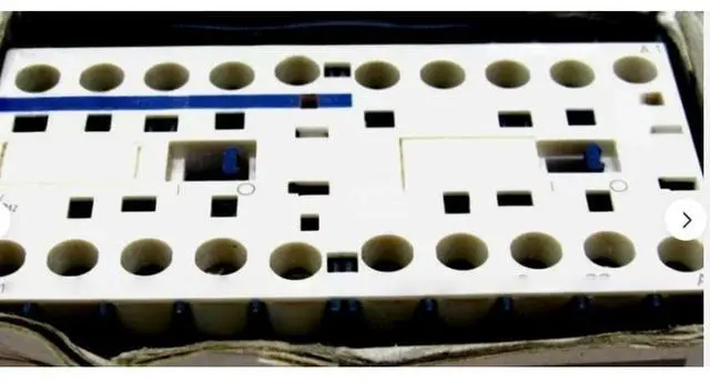 Main image of FOR 1PCS LC2K0601F7 three pole reversible contactor 6A110V