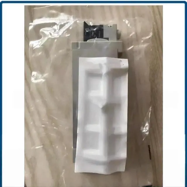 Main image of FOR VUVG-L18-B52-T-G14-1P3 574430 VUVG-L18-P53C-T-G14-1P3 574431 Solenoid valve