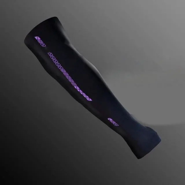 Main image of FOR Esports Gaming Sleeve Thumbholes For Extended Gaming Sessions Cooling Effect Absorbs Sweat Reduces Friction