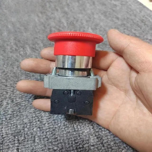 Main image of FOR Screw air compressor emergency stop switch button, mushroom head emergency stop button, red ZB2-BE102C reset key